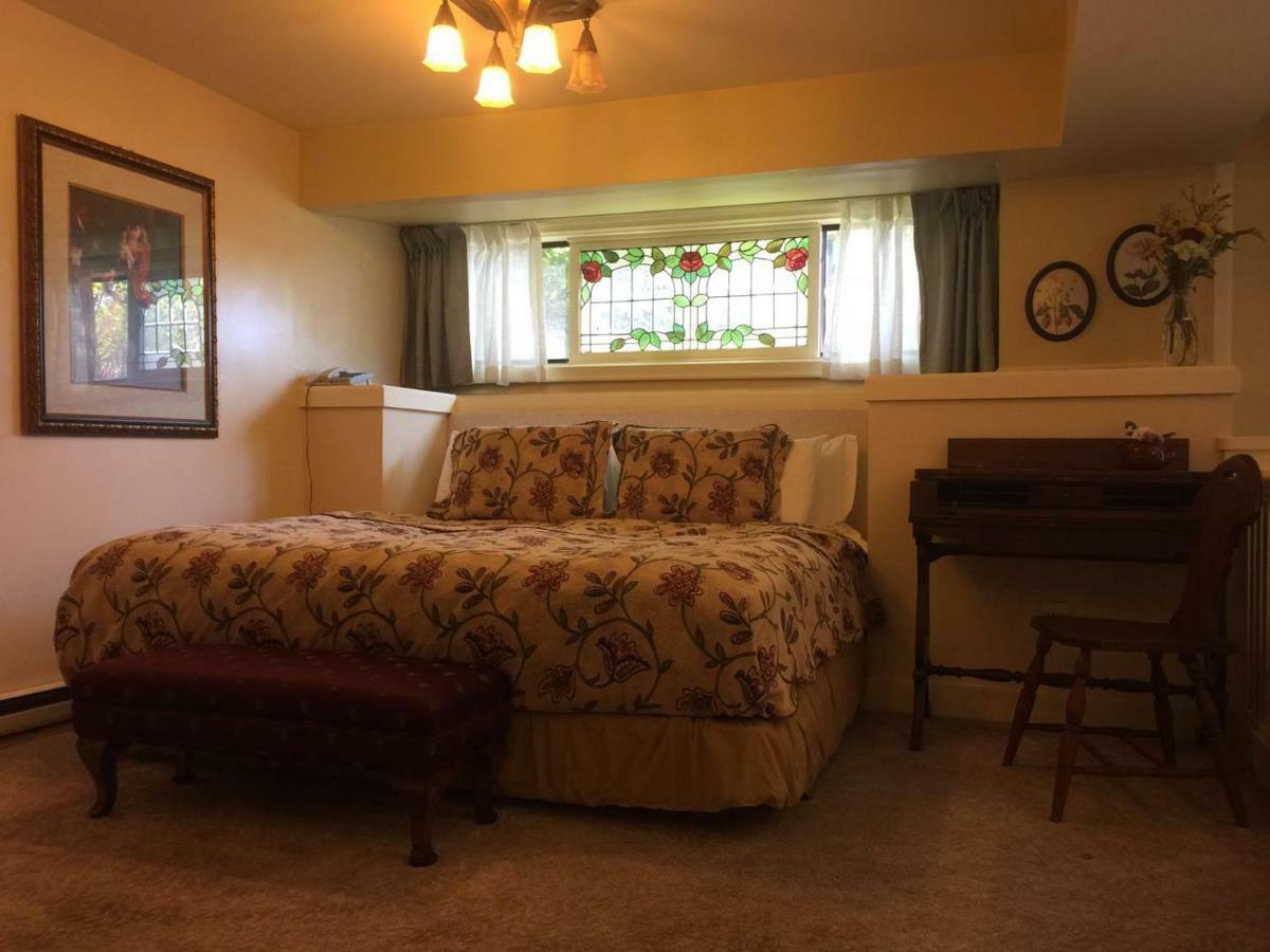 ビーコンズフィールド ベッド ＆ ブレックファースト ビクトリア Bed & Breakfast エクステリア 写真